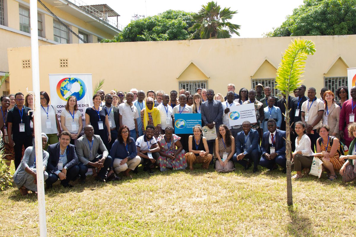 SuisseSenegal's tweet photo. 60 journalistes autour du thème de l’urgence climatique, belle initiative soutenue par l’Ambassade de 🇨🇭 lors de la Conférence mondiale des journalistes scientifiques francophones pour la 1ère fois en Afrique à Dakar, du 10 au 14 Octobre dernier.

#cmjsf2022
#SASJ
#rjsaf https://t.co/Kzule1BlpH