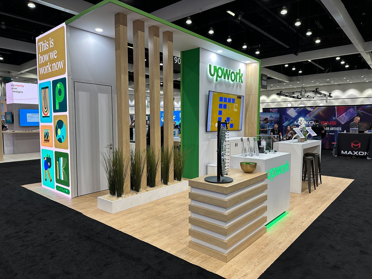 Upwork's tweet image. Thanks to all who stopped to say hi 👋 at @adobemax! 

Visit Booth #811 on the last #AdobeMax day TODAY to enter our raffle and spin our swag wheel and discover why #ThisIsHowWeWorkNow.