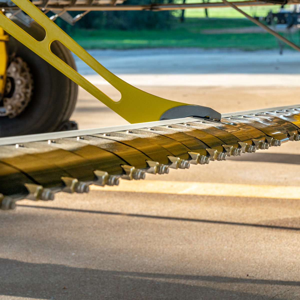 airtractorinc's tweet photo. Increase your productivity and mitigate drift with the SwathPRO® system - exclusively available from Air Tractor. The SwathPRO® system is the better way to spray. Learn more at https://t.co/PxgMlheMni. #AirTractor #SwathPRO #AerialAg https://t.co/JIj2xP6KJM