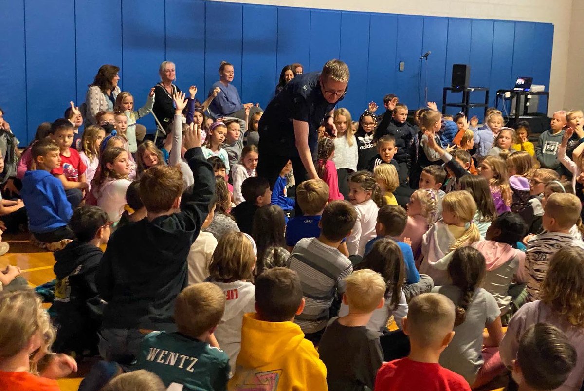 Lisa Weiss tweet media