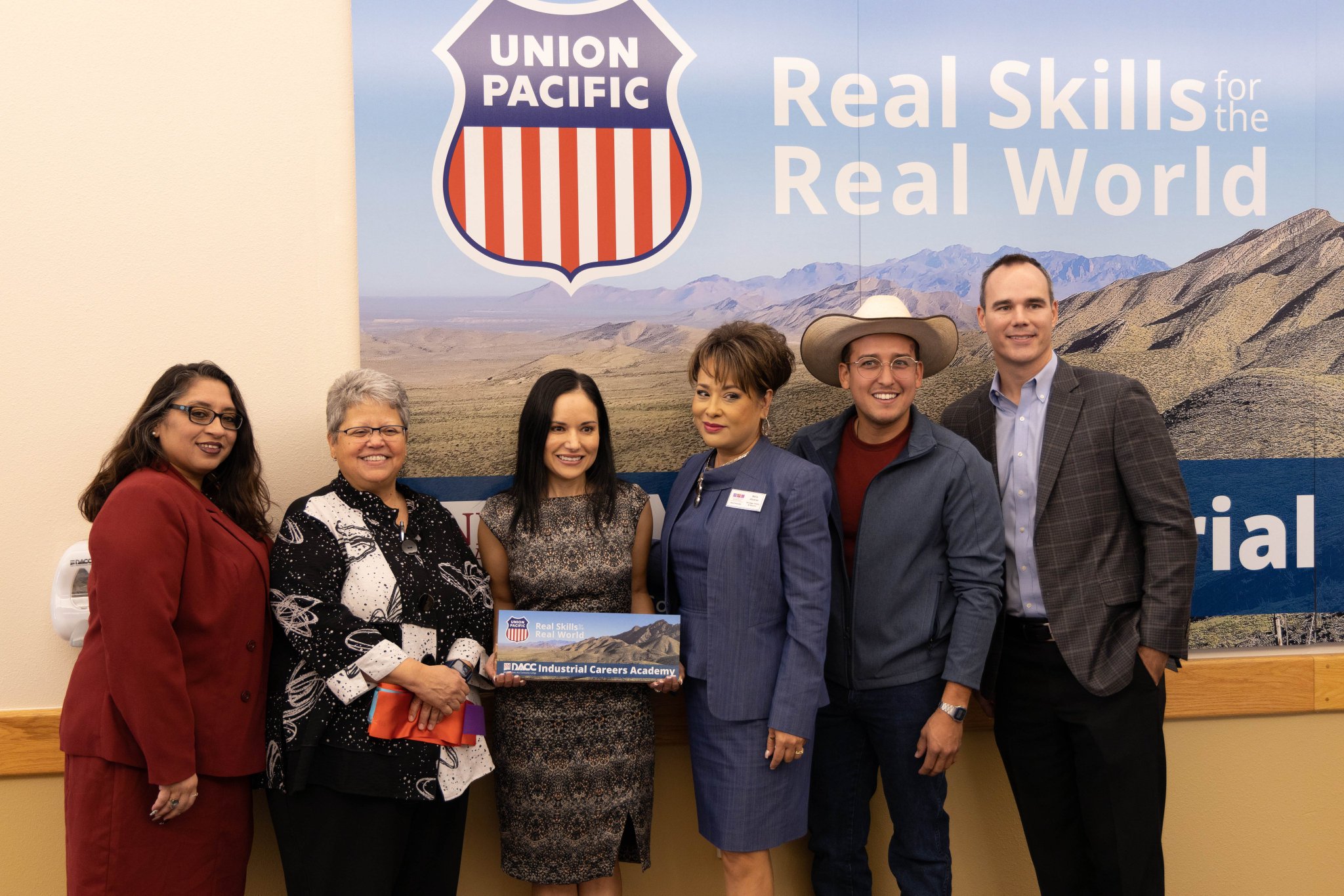 Union pacific on twitter union pacific and daccnmsu celebrate the