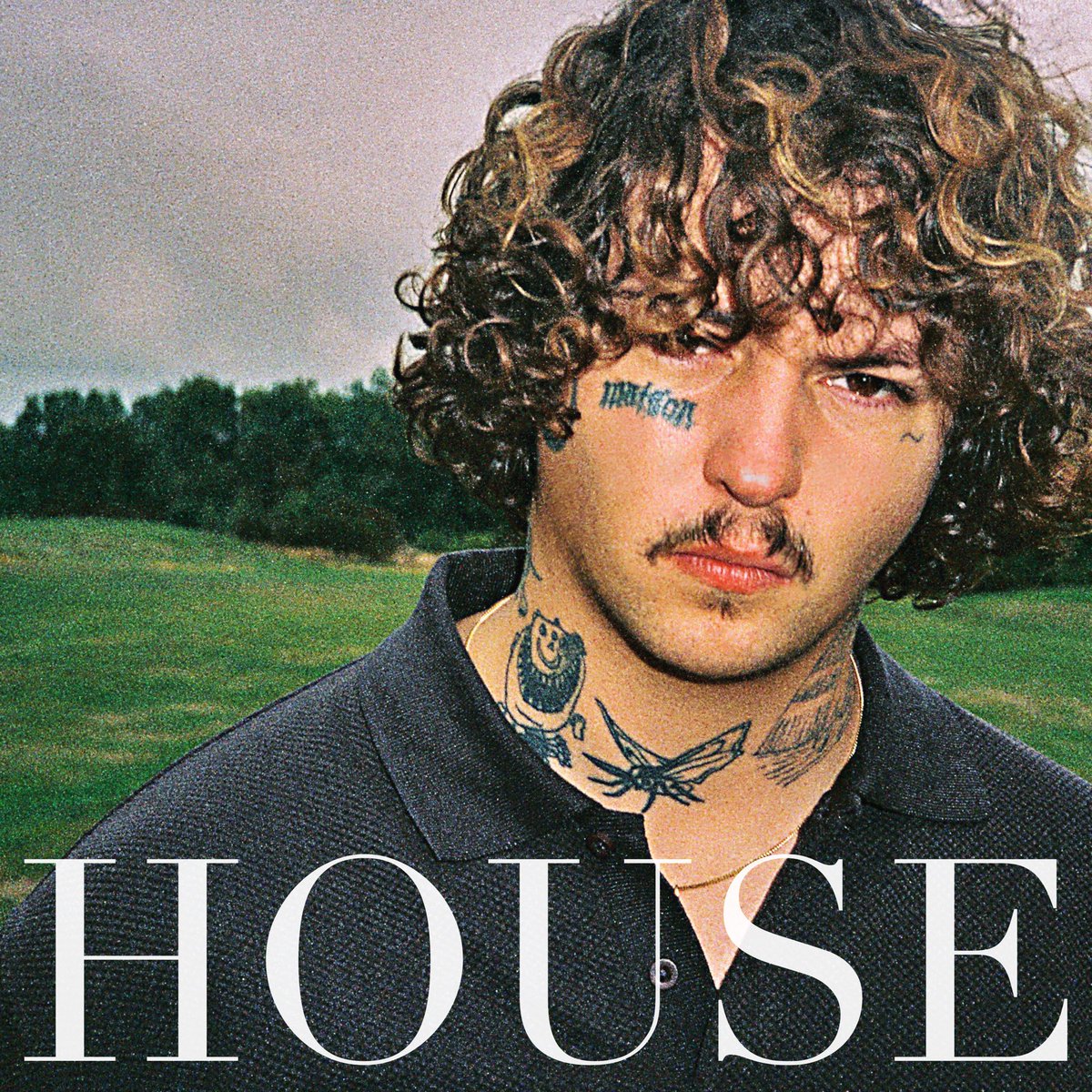 House dispo partout très beau bisou