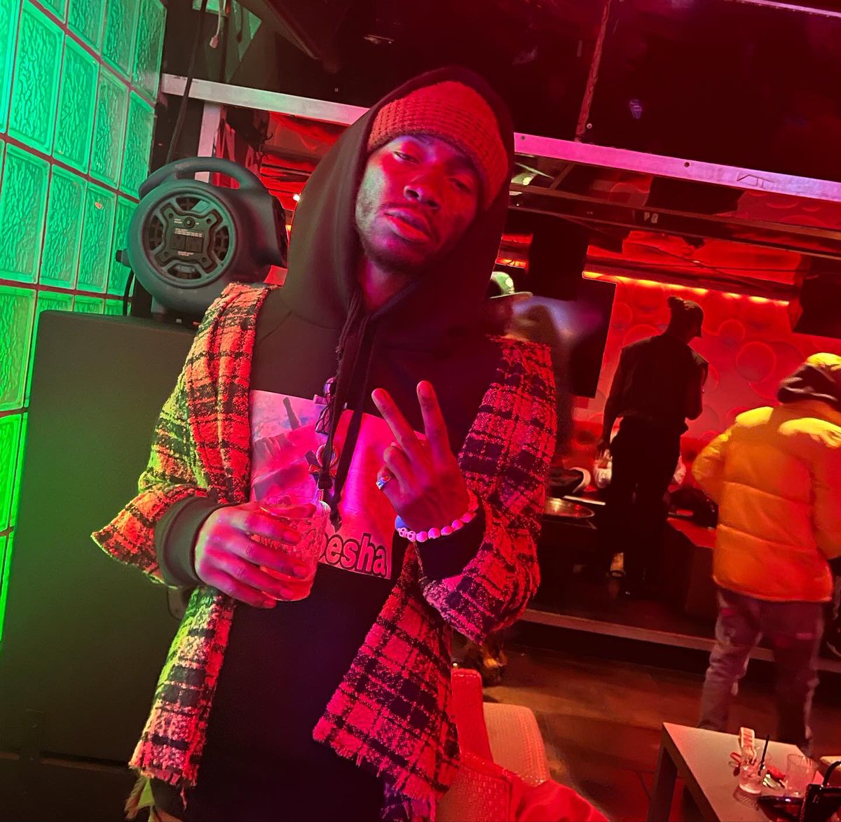TheKidDoesha's tweet photo. So Yesterday I did a thing….🍃
Its been a long time since I blessed the
stage an yesterday at #WAYUPwednesdays
We going all the way up ya Dig
📸 | @StreetDreamzE
#DMV #DOESHA #PureLounge
#artistsontwitter #dolar https://t.co/hI6Od36ckb