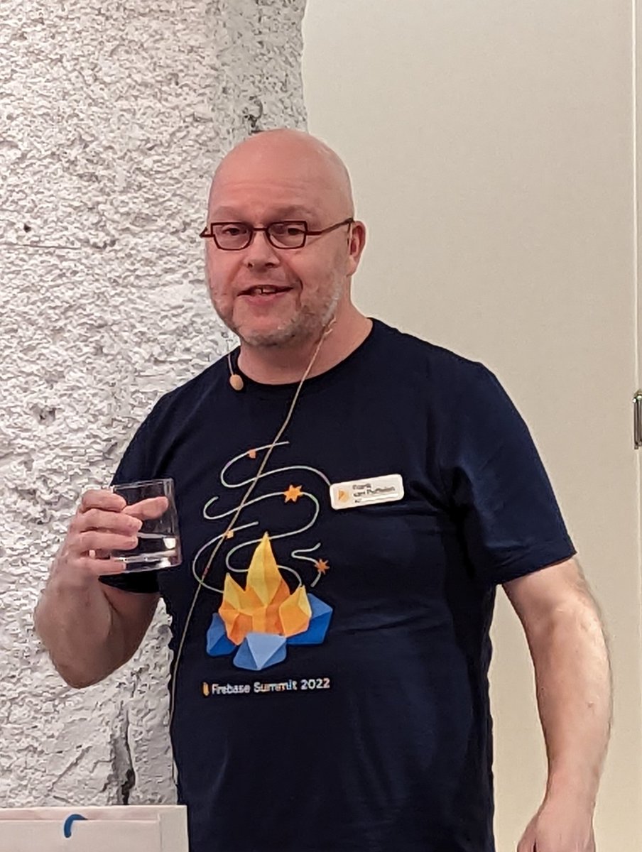 moon's tweet image. @puf is ready to go #firebasedevfest #devfestNYC