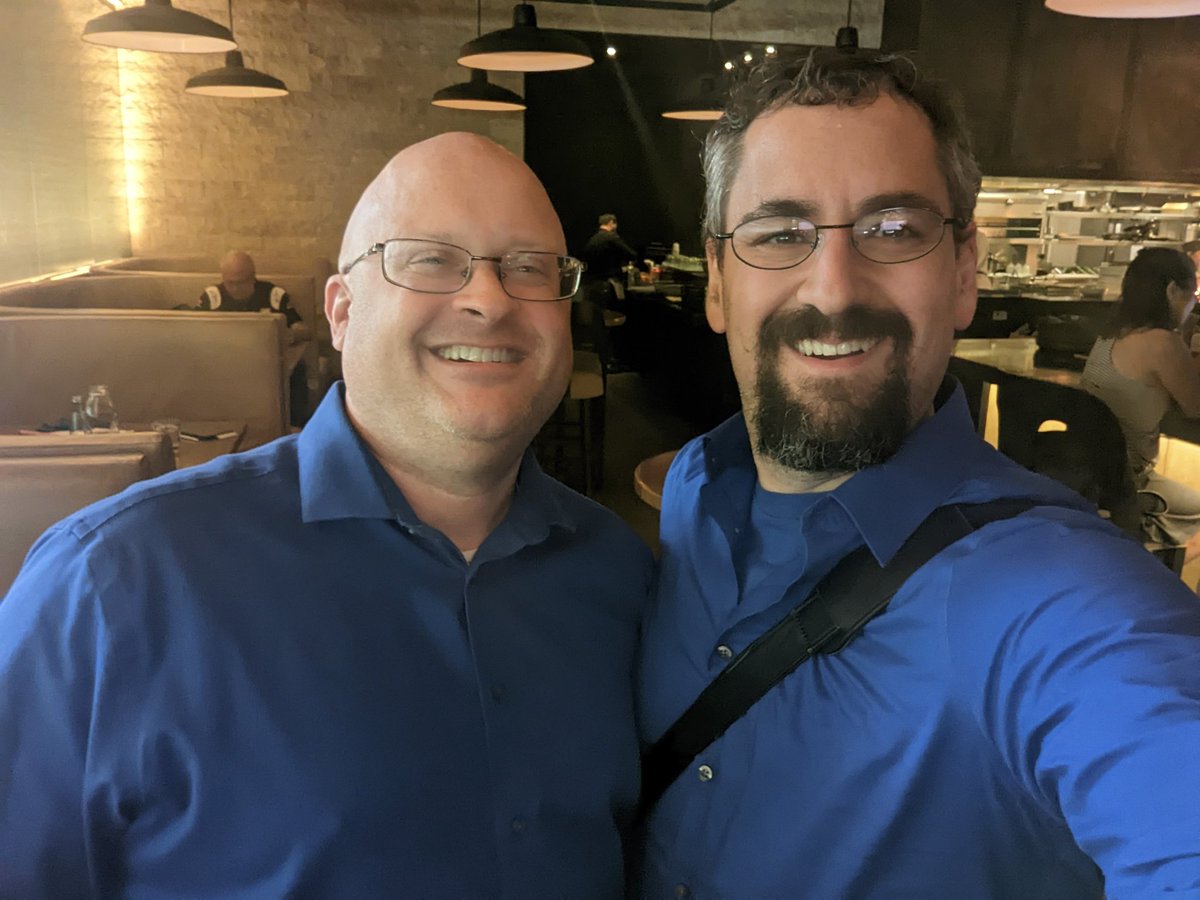 MichaelKitces's tweet photo. Great to catch up with my #bluebuddy @IIIFinancial in Austin today at @XYPlanning meet-up to nerd out on #AdvisorTech! ๐คฃ https://t.co/DTGuzAuVO4