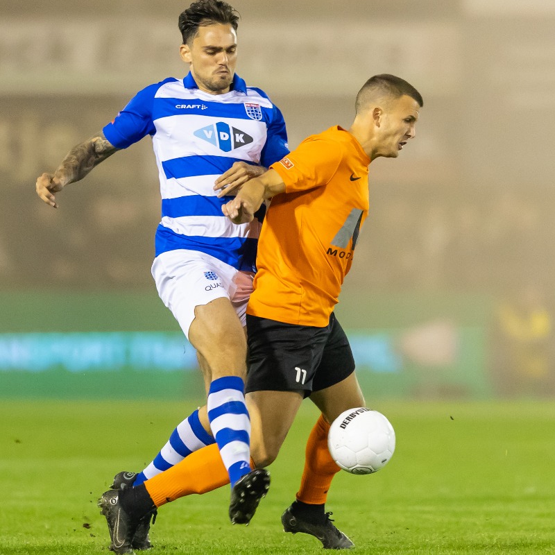 PECZwolle's tweet photo. Wedstrijdverslag | PEC Zwolle door in beker na zege in Hardenberg
#hhcpec #peczwolle #desespereertnimmer