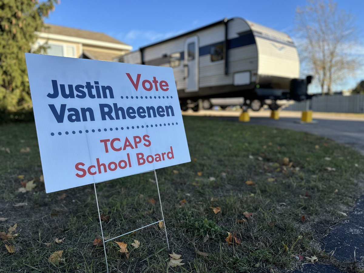 JustinForTCAPS's tweet image. Signs are in! If you’ve requested one, I’ll be in touch to get it to you. #betterlatethannever #tcaps #tcmi