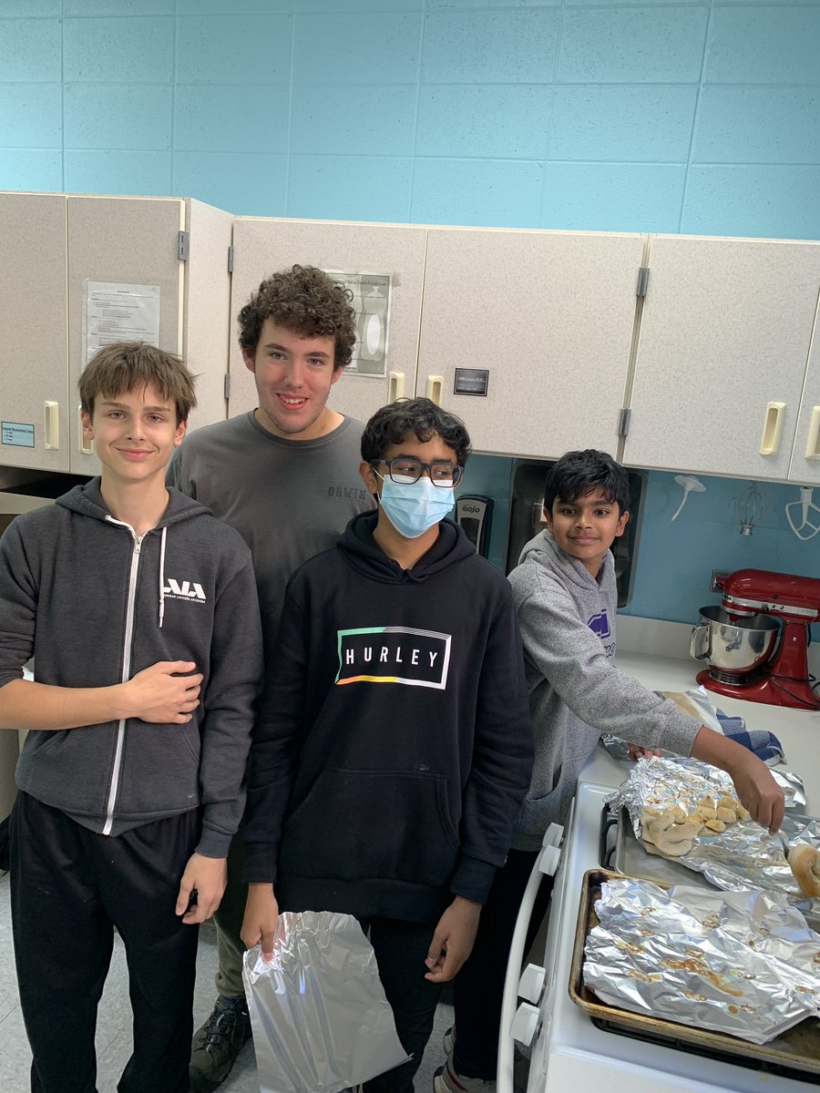 🥨Brezel Tag in Deutsch Klub! 🥨🇩🇪 <a href="/NVWorldLanguage/">NV WL/EL Department</a>