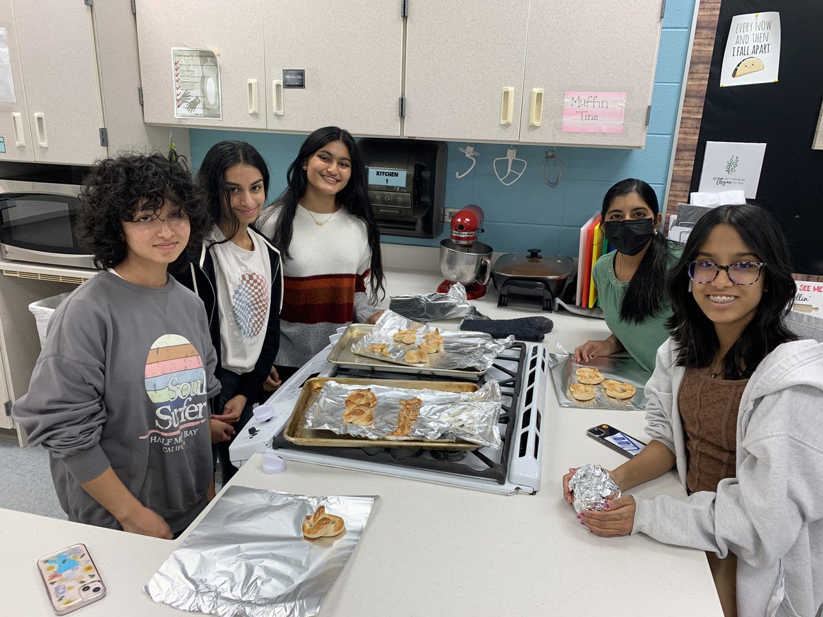 Karen Calvert tweet media