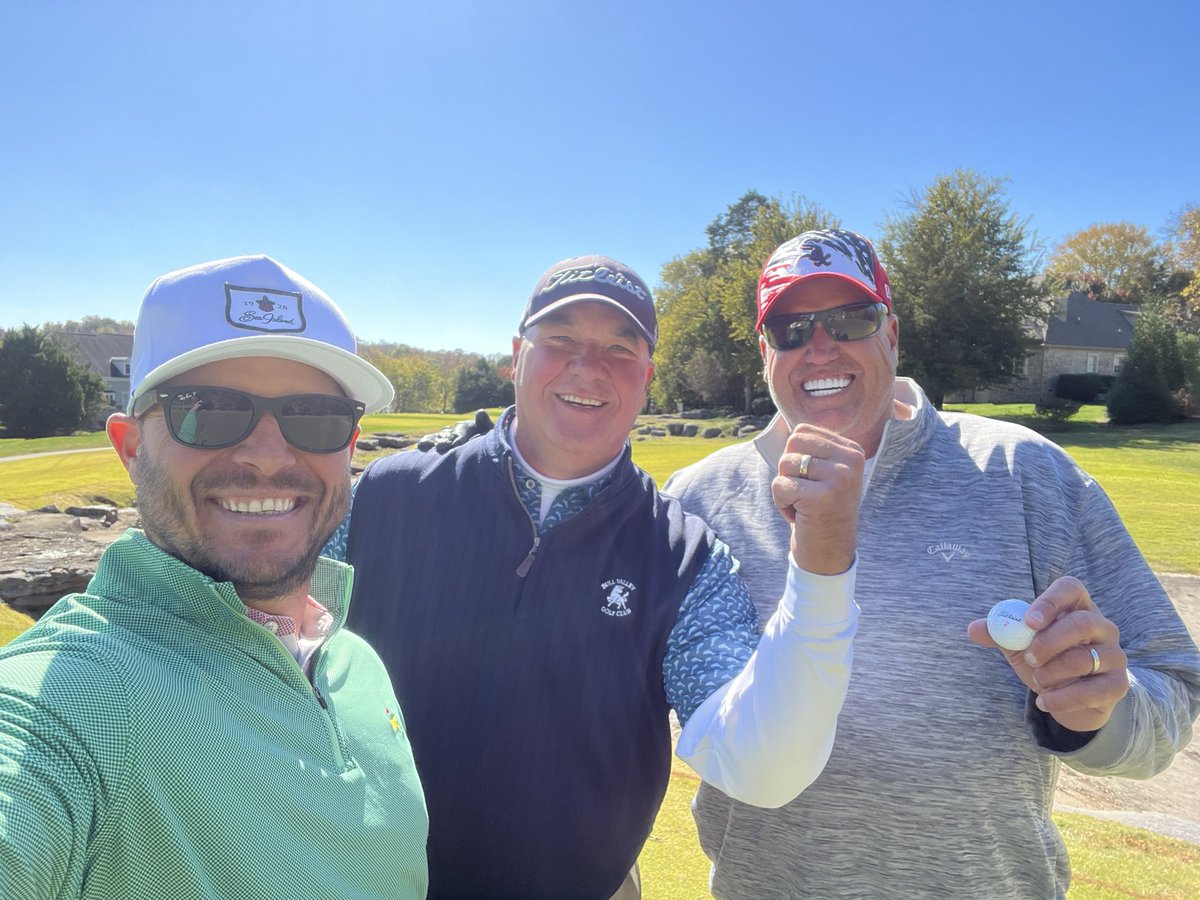 lkairdolf's tweet photo. Casual day when Rex Ryan has his first hole in one.
#espn #rexryan #governorsclub #nashville @AdamSchefter @samponder @RandyMoss @MatthewHass8 @espn https://t.co/N5grKwrD11