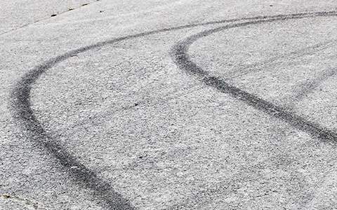 AMC_insurance's tweet image. How to Stop Fishtailing?
Fishtailing is a common word you may hear from the mouth of drivers or experience sometimes while driving a car or truck. bit.ly/3SjQRk2, 1-866-350-8555.
#amcinsuranceservices #icbc #ShareTheRoadBC #bcdrivers #LeaveYourPhoneAlone #EyesFwdBC