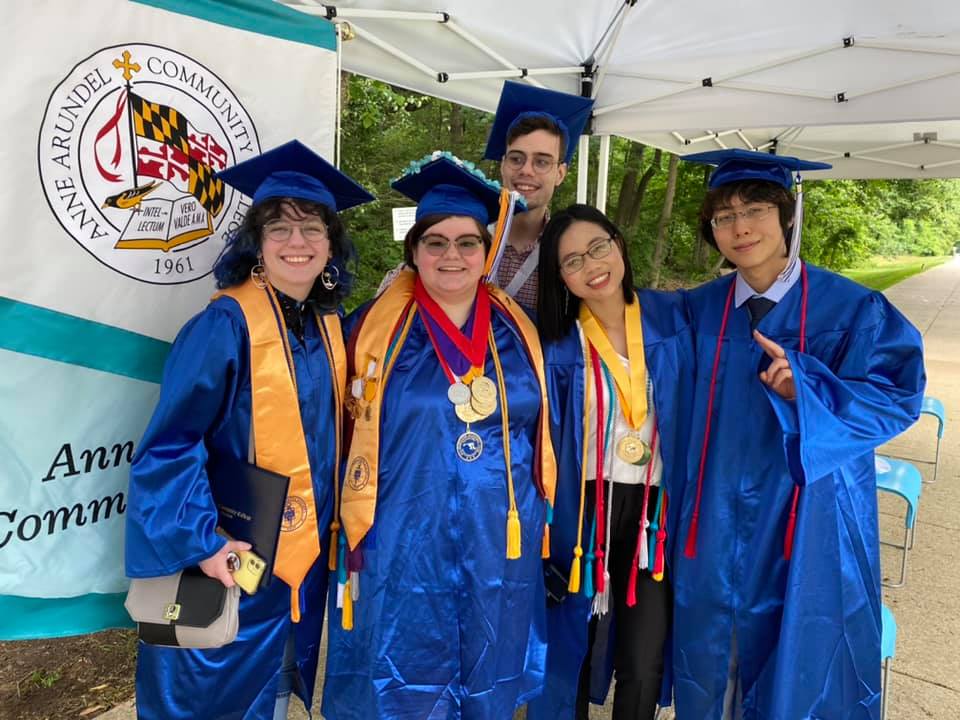 PHITHETAKAPPA's tweet photo. Happy National Transfer Student week! 
Over 70% of PTK members graduate and transfer to a four-year school to complete a bachelor's degree. 

PTK members have access to 246+ million in transfer scholarships, check it out: https://t.co/IqJInCSN1q https://t.co/kU4tqpZo9e