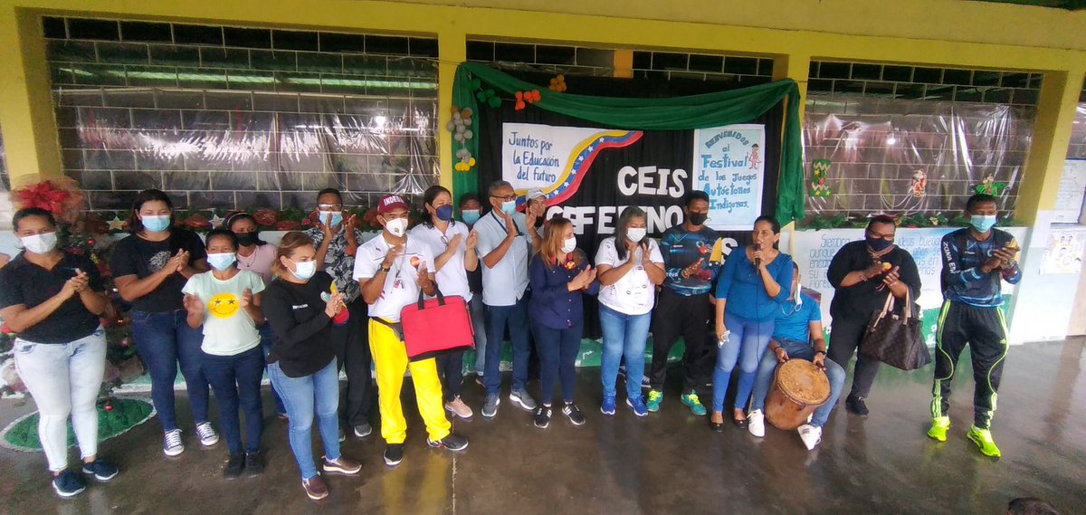 Zonaeducadelor1's tweet photo. #10AnosDelGolpeDeTimon @FannyG45 Articulando alegrías! Educación y Deportes articulan para llevar el Proyecto Nacional de Tenis de Mesa a CEIS "Ceferino Rojas" Gracias Pte @NicolasMaduro @jorgerpsuv @delcyrodriguezv @_LaAvanzadora @MPPEDUCACION 
@PartidoPSUV https://t.co/1GJLJ0gVSL