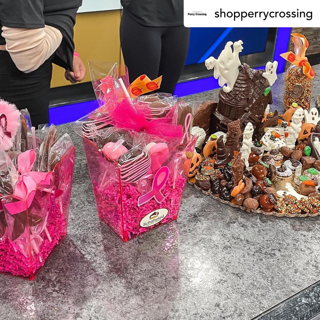 Dixontopfuel's tweet photo. Posted @withrepost โข @shopperrycrossing We had a great time w @indynowtv promoting @schakoladplainfield! Stop by & shop for all of your fall & Halloween cravings ๐๐
#shopperrycrossing #indynow #indysmallbusiness #womanownedbusiness #halloweentreats #breastcancerawarenessmonth https://t.co/Gba2uo0qEB