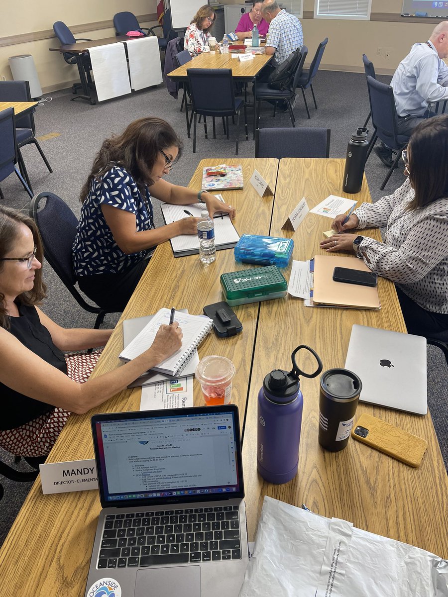 Mrsbelloside's tweet photo. Our @OsideUSD principals took the educational acronym challenge and crushed it! Then, they collaborated with each other during our SPSA Study Hall! These leaders are incredible thinkers and have students at the center of all their decisions! 💕 https://t.co/7rSyP9O50Y