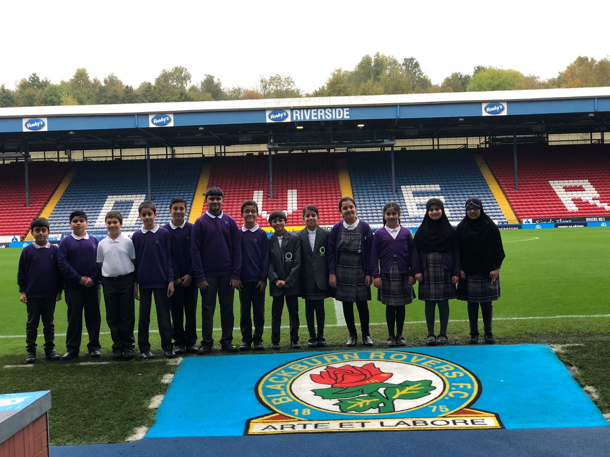 olive_bburn's tweet photo. Year 6 pupils enjoyed an end of half term treat with a visit to the strikers lounge @Rovers
#wellbeing
#makingmemories
#praiseandreward
#specialtour
#WeAreStar https://t.co/HtUF6DLBk8