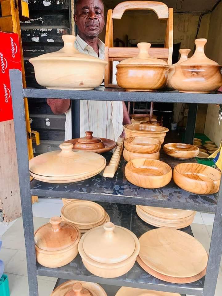 _Eblendo's tweet photo. MADE IN AKWA IBOM wooden plates✅😍
Location: Abak Road, Uyo - Akwa Ibom State (Opposite Hangers Mall)
Contact: 0803 937 5393
#AkwaIbomTwitter https://t.co/zUSK6RjiT6