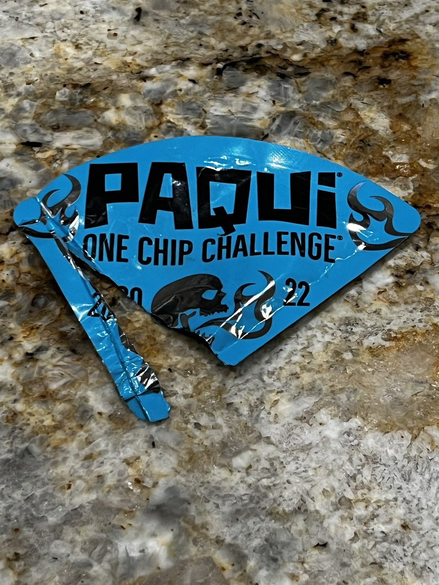 Bagrly's tweet image. H*ly f**king sh*t! I just licked the thing a little bit and my tongue 👅 and mouth 👄 are ON. FIRE 🔥!! Big fail by me at the #ONECHIPCHALLENGE from @PAQUICHIPS!!! #paquichips #onechipchallenge2022