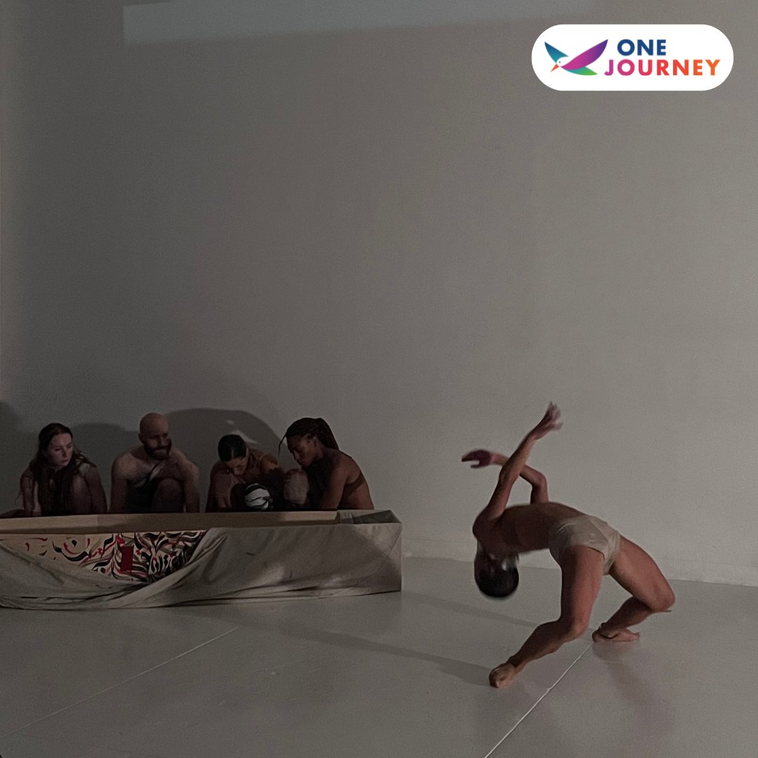 1journeyfest's tweet image. (2/3) This multi-leveled artistic performance beautifully captured the true essence of what can be hidden beneath the surface. The event was orchestrated by dancers from Project TAG with Hussein Smko taking the lead. #OneJourney #ManyPaths #RosesinSand