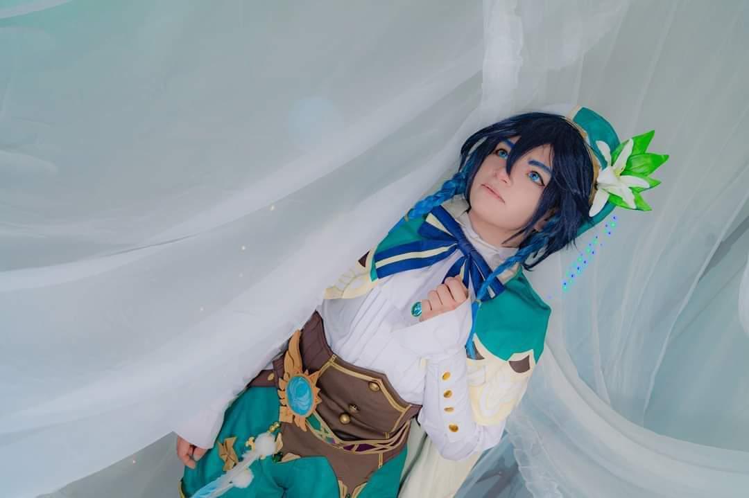 WanWanKun2's tweet photo. Photographer: @alecvolkov 💖

#genshin #impact #genshinimpact #genshinimpactcosplay #genshinimpactventi #venti #venticosplay #genshinventi #chileancosplayer #chilean #chile #cos #cosplay #gamecosplay https://t.co/5Oa0RJQLLA