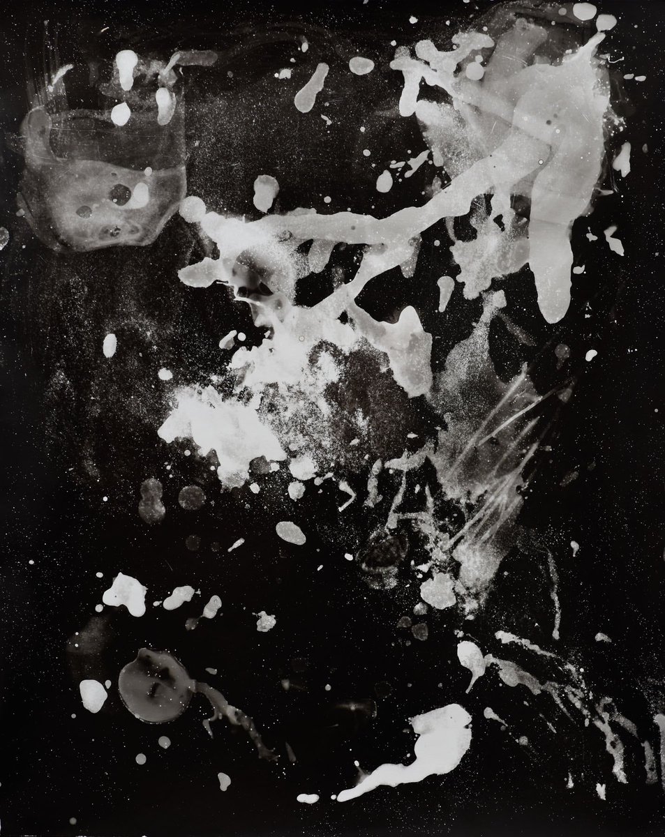 KJSPhotography's tweet photo. I’m happy to have 4 #unique #silvergelatinprints in @1stDibs 's #CURRENT #Curated #printauction ❣️ (sorry, not enough space for titles).
https://t.co/fvpEtw012w
#1stdibs #auction #analogphotography #investinart #contemporaryphotography #abstract #kimberlyjschneiderphotography https://t.co/xKUIqByrS0