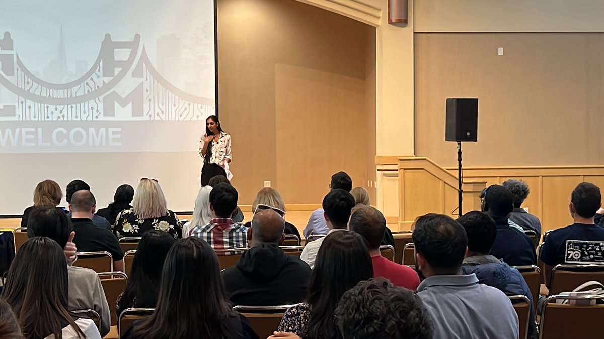 And the Bay Area Research SLAM begins! Our emcee is @KashaPatel - science communicator and science stand-up comedian. We’ve always appreciated the humor in science! @BerkeleyLab @BerkeleyPostdoc @LBNLpathways kashapatel.com