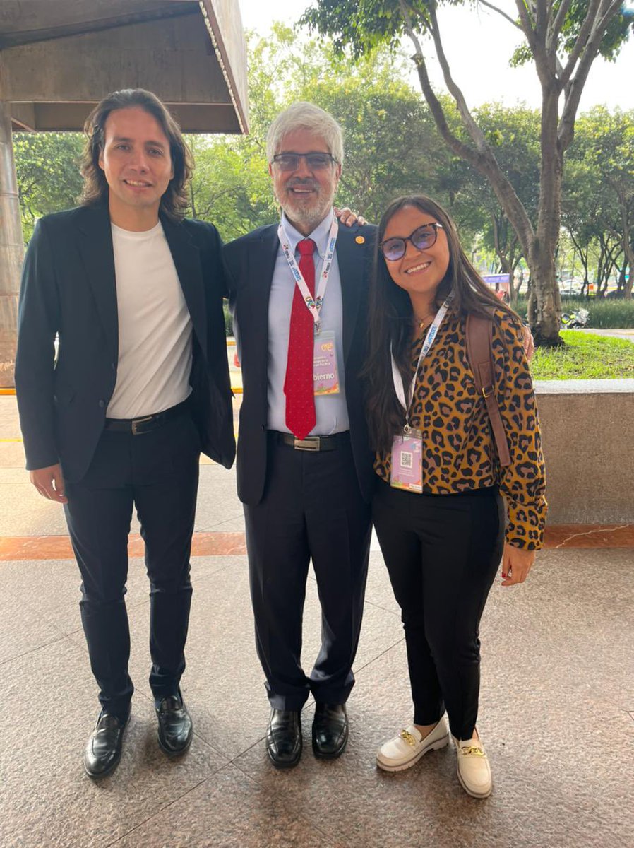 ColombiaJoven's tweet photo. ¡La juventud en movimiento! 
🇨🇴 🤝 🇲🇽 

La Consejera @GabrielaPossoR participa como delegada del #GobiernoDelCambio en la 7a edición del Encuentro de Jóvenes de la Alianza del Pacífico en #México. https://t.co/8PM29Znwde