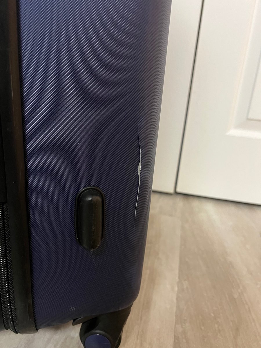 fcotroneo98's tweet photo. @SouthwestAir Nah no more question but it was so kind of them to be sorry for breaking my clubs that they broke my suitcase on the way back!! https://t.co/HjLhx90ZUX