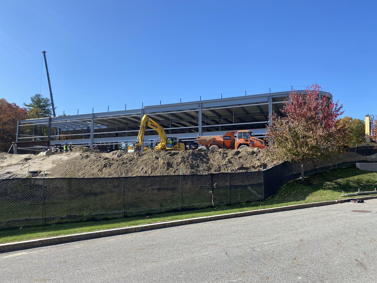 DouglassCuff's tweet photo. Topping Off at 1 Corporate Drive, Andover. #GMP #LifeSciences #andover @MassBio @ErlandInc #IQHQ https://t.co/qnOjoI2vVs