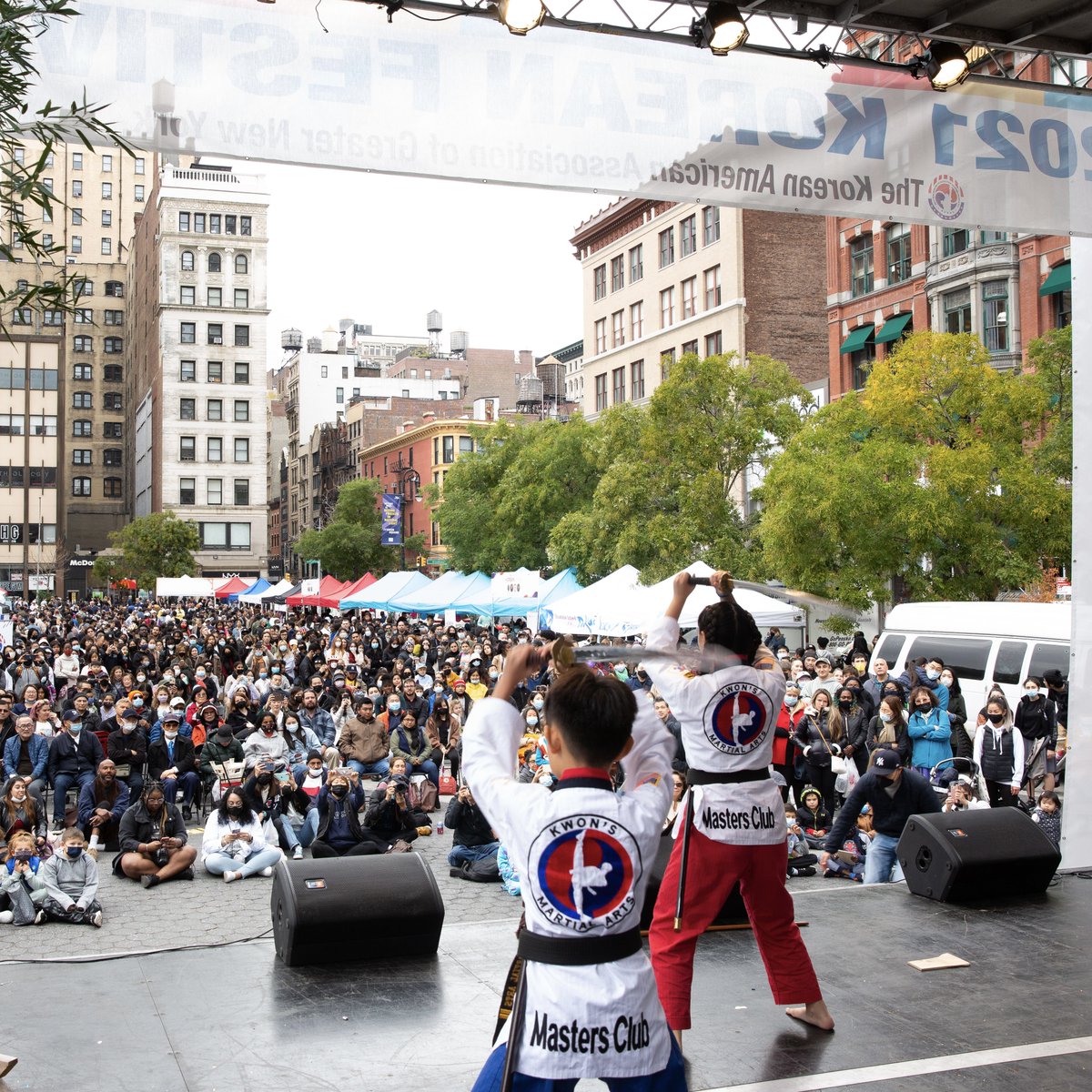 UnionSquareNY's tweet photo. The 2022 Korean Festival, hosted by @thekaagny, returns to #UnionSquareNY this Sun Oct 23 from 11 AM - 5 PM. #KAAGNY invites you to join them in celebrating Korean culture in NYC with food, vendors, performances, giveaways, and more!

More ➡️ https://t.co/NjLNfWKfQS

#USQEvents https://t.co/C4G6ALBSXL