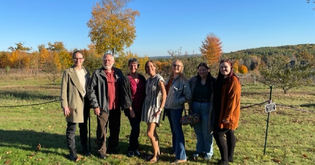 NCF_Alumni's tweet photo. Alumni had a great time catching up at the New England Alumni events held last week in Boston and Concord, NH.
Thank you to our Boston host Larry Vernaglia,'87 and SHARA Vineyards in Concord, NH. https://t.co/Wg3vyzn8ij