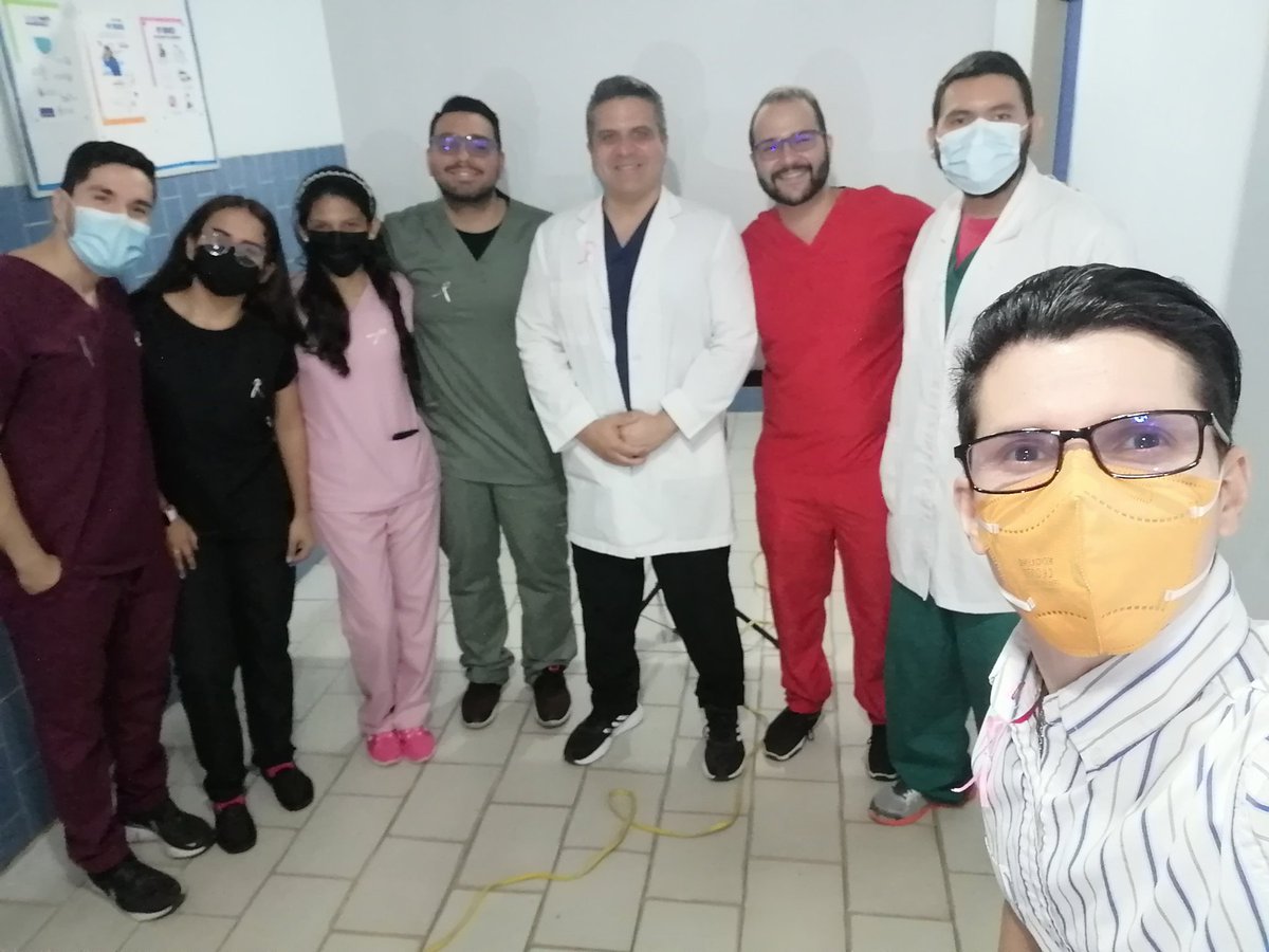 IVSSCENTRONORTE's tweet photo. En el marco de la Prevencion contra el Cancer de Mama Se realiza a traves del Dpto de Docencia Trabajo Social, Sesion educativa por parte del Dr A. Sulbaran obst/ginecologo docente universitario y estudiantes de LUZ conversatorio TOCATE @NicolasMaduro @MagaGutierrezV https://t.co/uvcJwLe5qC