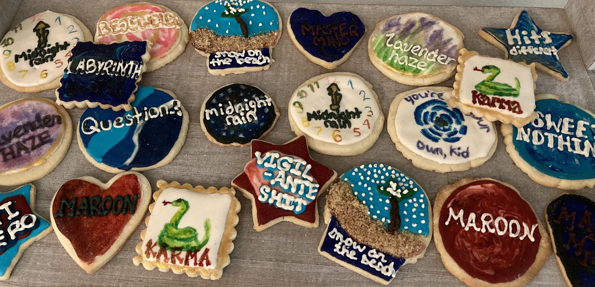 repu_tay_tion's tweet photo. @taylorswift13 @taylornation13 I made #tsmidnights cookies for release night! I made one for each song (and more!). Do you like them? #CountdownToMidnightsTS #MeetMeAtMidnight https://t.co/fLUfRffNnK