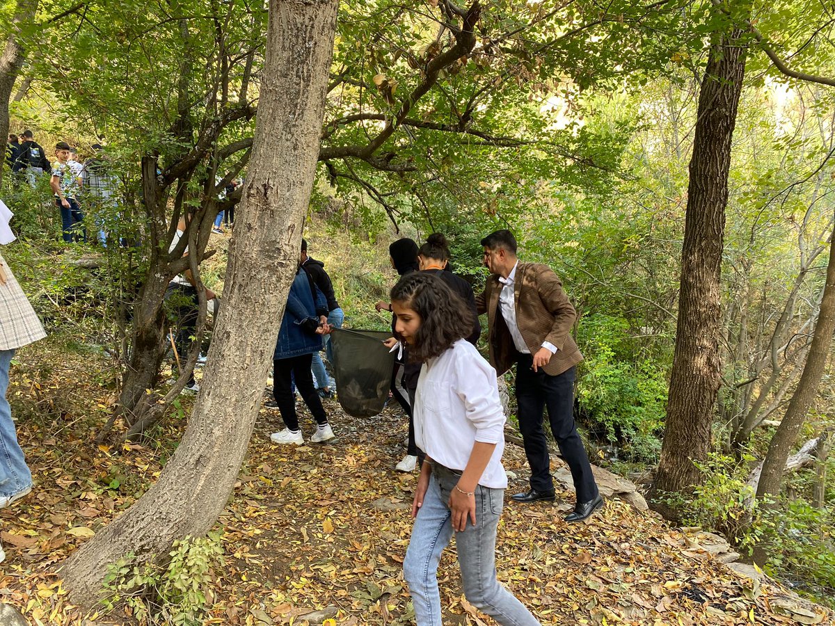 mutkiaihl's tweet photo. "ÇEVREME DUYARLIYIM" projesi kapsamında okulumuz öğretmen ve öğrencileri tarafından, ilçemiz de bulunan Beyaz Su Mesire alanında çevre temizliği yapılmıştır. @MutkiMEM @Bitlis_Mem @bitlismem_dogm @Korkmazemin49 @MuratBi50471064 https://t.co/w2KNesTPJQ