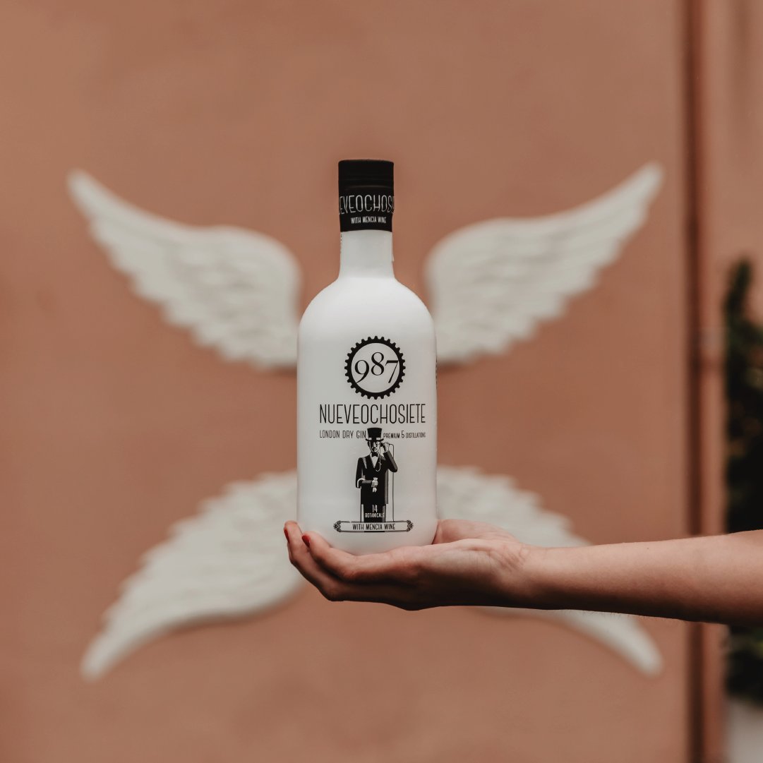 987_gin's tweet photo. #987Gin no tiene alas, pero estamos seguros de que te hará volar. 🧚🏻♀️✨¿Te apetece uno? 🍸

#987gin has no wings, but we are sure that will make you fly. 🧚🏻♀️✨Do you want one?🍸 https://t.co/m4oFphZx80