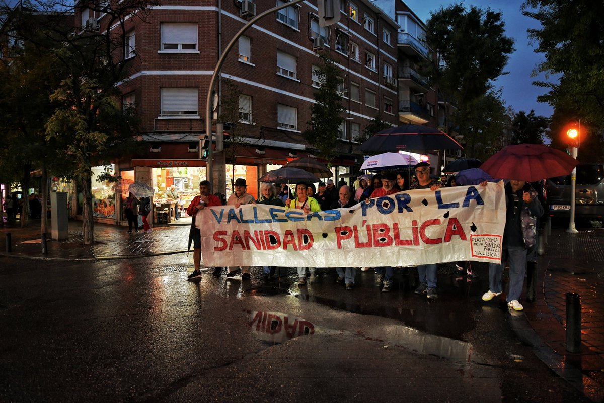 Manifestación en Vallekas por la reapertura de los SUAP y la mejora de la atención primaria.