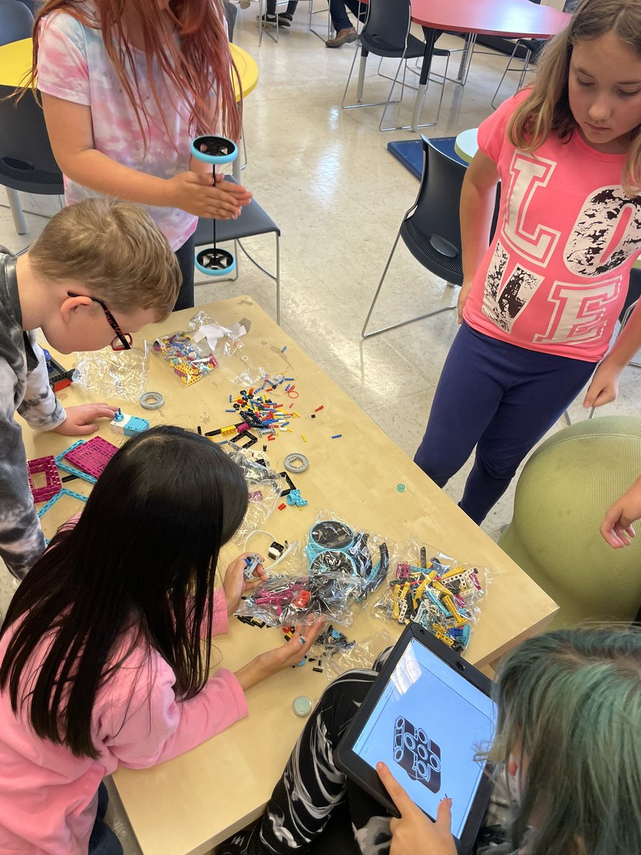 JillianCurrie2's tweet photo. Our First @firstlegoleague lunchtime session in the LLC @BAE325school @NLESDCA. Thanks @MrPDoran for taking the lead on this. #iamstilllearning #spike #legoeducation https://t.co/Qv00NwcMSA