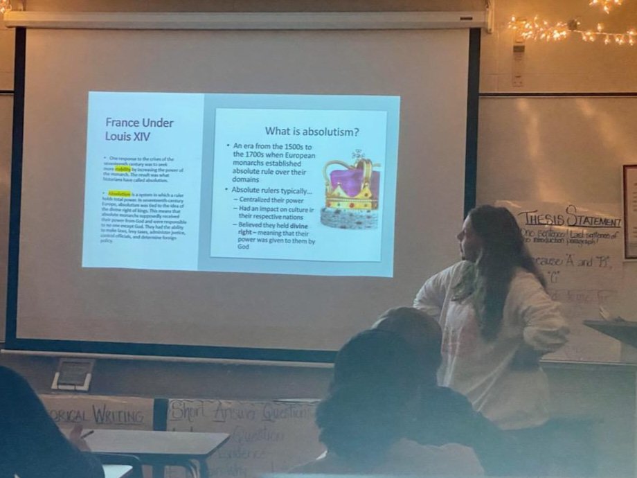 Olathe East Social Studies Department (@oesocialstudies) on Twitter photo Students become the teachers in #oemodernworldhistory <a href="/OlatheFutureEd/">21stFutureEdAcademy</a> <a href="/OlatheEastHawks/">Olathe East High School</a> <a href="/OPSSocStudies/">OPS Social Studies</a> #EngagingOE Students become the teachers in #oemodernworldhistory <a href="/OlatheFutureEd/">21stFutureEdAcademy</a> <a href="/OlatheEastHawks/">Olathe East High School</a> <a href="/OPSSocStudies/">OPS Social Studies</a> #EngagingOE