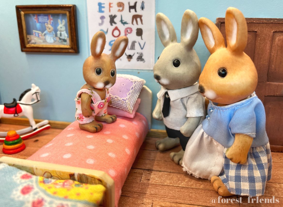 forest_fr1ends's tweet image. - when i grow up i want to become prime minister.
- well, we hoped you’d do something more worthwhile and rewarding… like juggling dog shit outside primark…