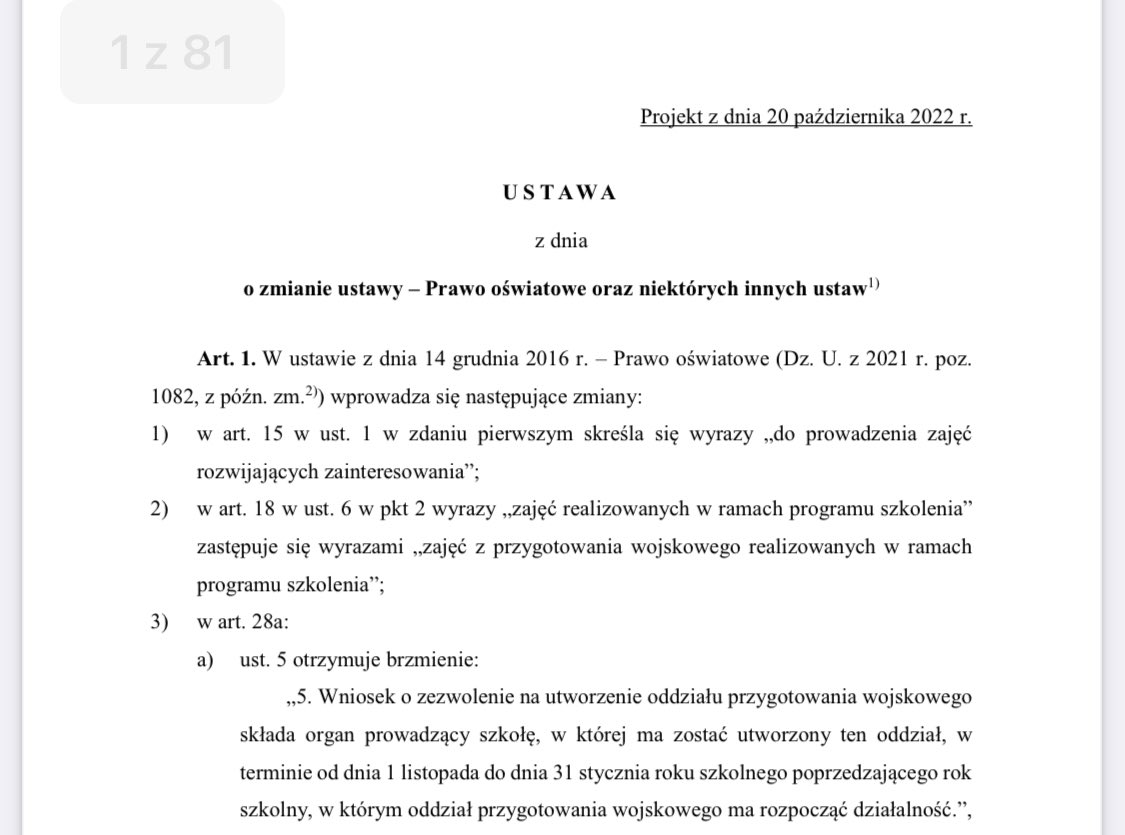 Wraca #LexCzarnek w jeszcze gorszej formie. Rodzice będą musieli przejść skomplikowaną procedurę konsultacji sami ze sobą i z dyrektorem, a i tak o zajęciach dodatkowych dla ich dzieci zadecyduje kurator. 

#PiS kpi z rodziców. Czy Prezydent <a href="/prezydentpl/">Kancelaria Prezydenta RP</a> na to pozwoli?