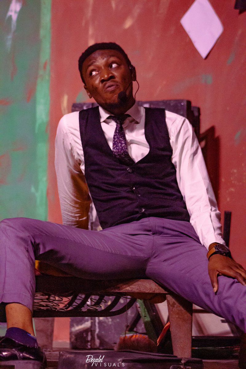 De2laddm1's tweet photo. Frames from my last stage play #thenextfour produced and directed by @erioluu with beautiful actors @_wamirii x @ARTilola . Really had fun playing this role,it reflected me at a time. https://t.co/bt7fkC5DHt