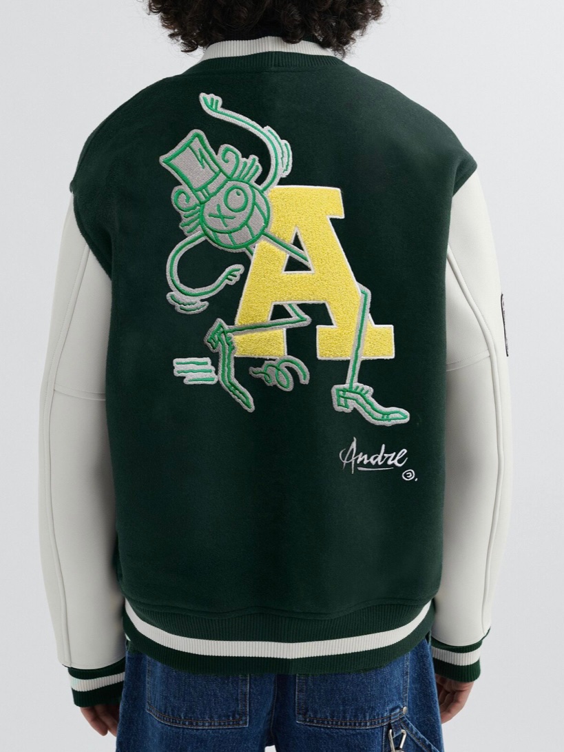 This is Mega and I think I need it <a href="/Axelarigato/">Axel Arigato</a> 

Are stadium jackets coming back as that’s the Mo Wax and now this on the shipping list!
