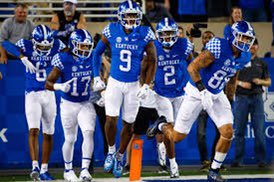 BrunswickFB's tweet photo. Thank you @Bigstew9 @UKFootball for coming by to check out our Pirate Football players today! We appreciate you making Brunswick High a priority stop! 🟦🟨🏴☠️⚓️☠️ #AllAboutTheFamily #PiratePride #RecruitBHS #StopByTheHigh @UKCoachStoops @Mike_Stoops41 https://t.co/6D9rphKgE8