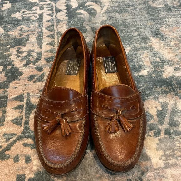 snipsnipchick's tweet image. So good I had to share! Check out all the items I&apos;m loving on @Poshmarkapp #poshmark #fashion #style #shopmycloset #llk #bostonian #styleco: posh.mk/UrUnpIbOhub