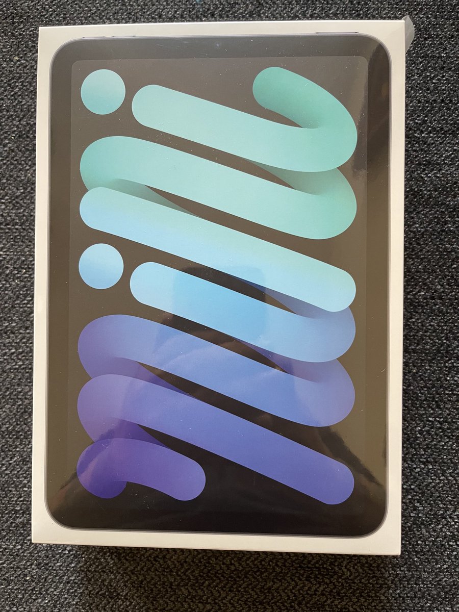 Richard_Kadrey's tweet photo. Hello, new little friend.
#Apple
#iPadMini
#Nerdware https://t.co/krcWJSC4rg