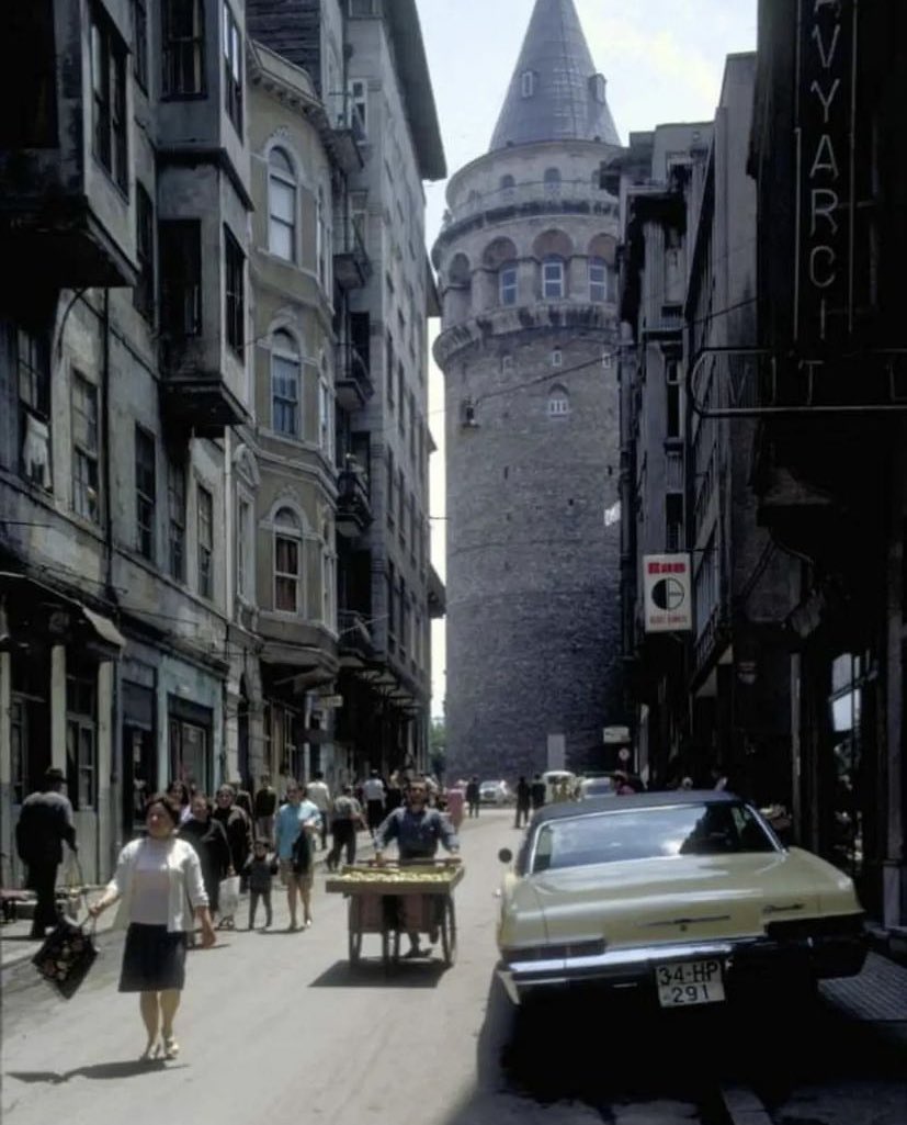 1970’ler; Galata Kulesi, İstanbul.