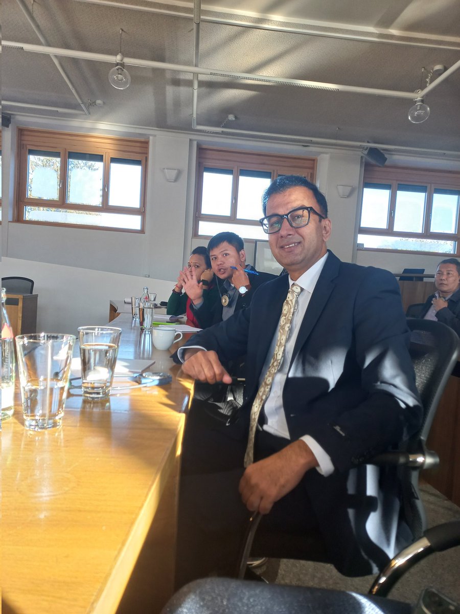 RHWassan's tweet photo. #CFO of department of Fiscal affairs #Furstenfeldbruck in Munich Germany briefing the delegates about Local Financial Autonomy 
#GermanFederation 
#LocalGovernanceGermany https://t.co/uAomkhP4rD