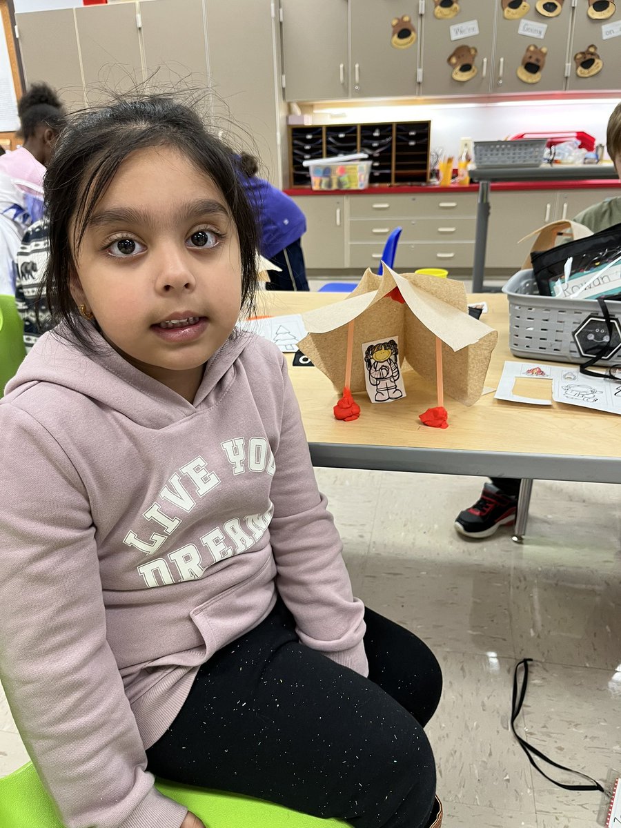 MrsPetrash166's tweet photo. More STEAM tent building fun https://t.co/hU0edJI4IM