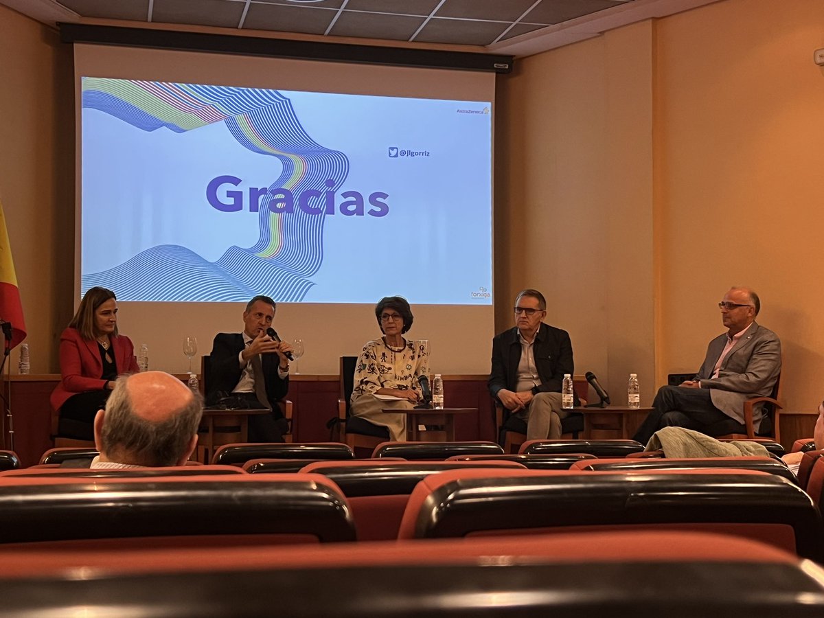 HERMANNHV's tweet photo. Muy agradable escuchar al Dr @jlgorriz. El sonido del silencio #forxiga #logroño #medicosrioja https://t.co/yGUaefSBzr