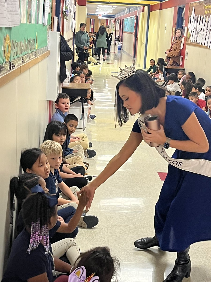 Miss. Texas came to Central Elementary! She taught us how to GROW! 
Give Kindness
Respect everyone
Open Mind, open heart 
Welcome differences
<a href="/Central_ES/">Central Elementary</a> 
Central Cowboys are GROWing everyday! Loved having her visit!